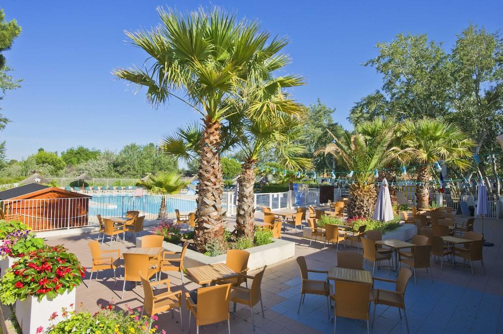 Azureva Le Grau Du Roi Aparthotel ภายนอก รูปภาพ