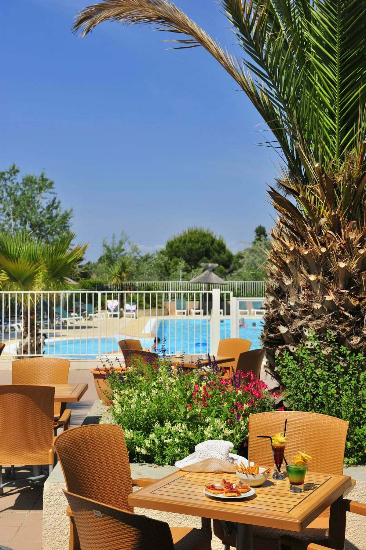 Azureva Le Grau Du Roi Aparthotel ภายนอก รูปภาพ